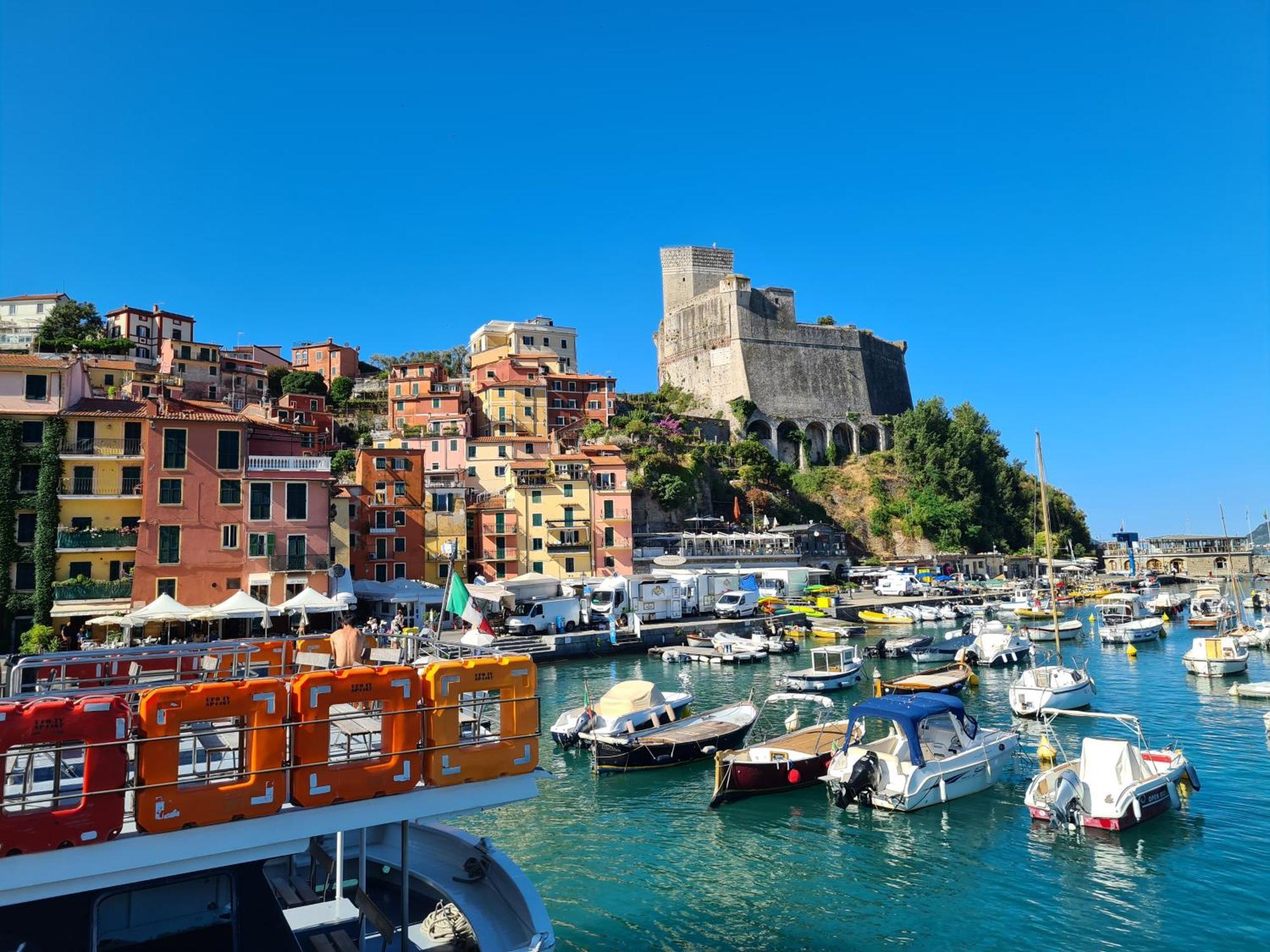 Vicolo Apartment, Pedestrian Centre, 2Bdr, 2,5 Bth, Aircondo, Private Parking, Easy To Train And Ferries, City Life La Spezia Eksteriør bilde